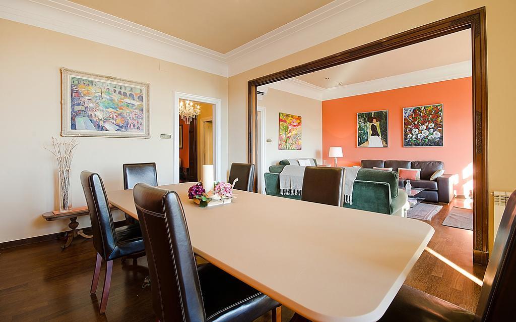 You Stylish The Most Luxury Apartment บาร์เซโลนา ภายนอก รูปภาพ